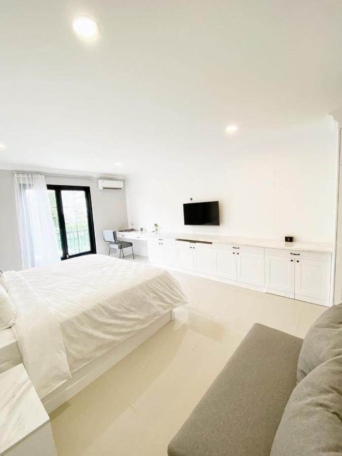 Loewys Home Tanjung Duren Jakarta Barat Exteriér fotografie