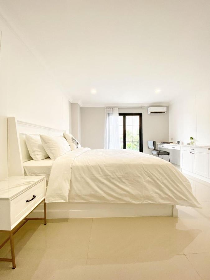 Loewys Home Tanjung Duren Jakarta Barat Exteriér fotografie