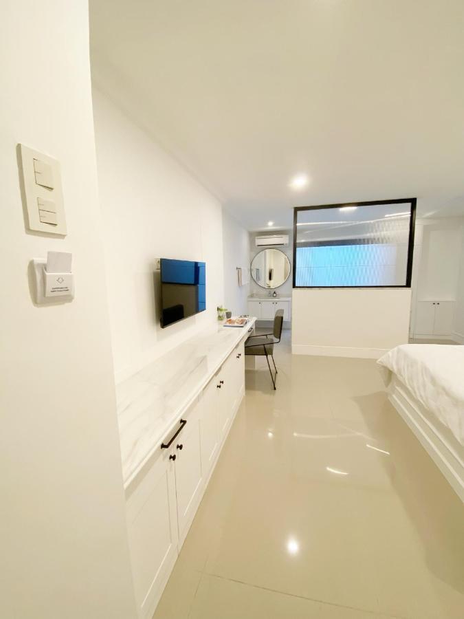 Loewys Home Tanjung Duren Jakarta Barat Exteriér fotografie