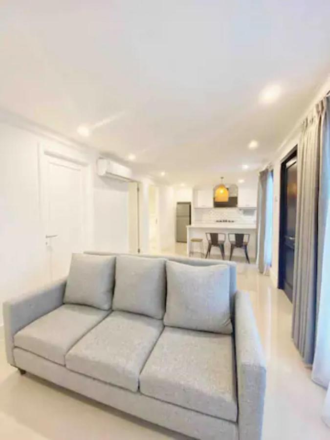 Loewys Home Tanjung Duren Jakarta Barat Exteriér fotografie